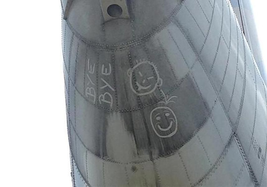 Flight attendants fired after discovering odd drawing on plane, refusing to fly