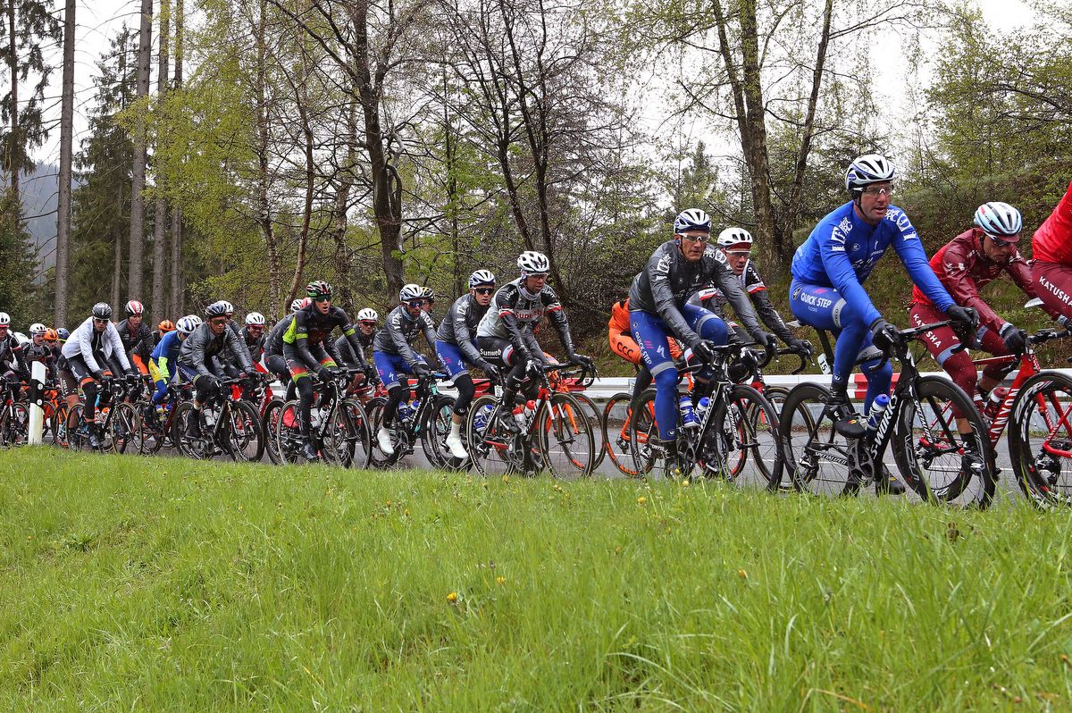 Marcel Kittel, in grey, was one of several big name rider to record a DNF