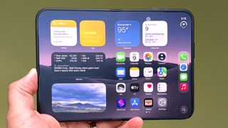 iPhone Duo hands on