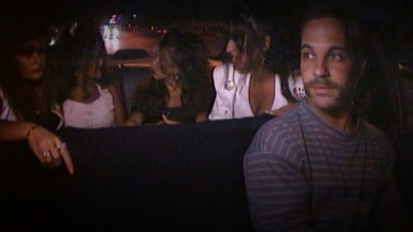 Cabbies and riders talking on Taxicab Confessions