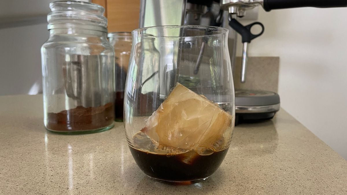 How to make iced coffee: use your coffee machine to make delicious cold coffee drinks at home