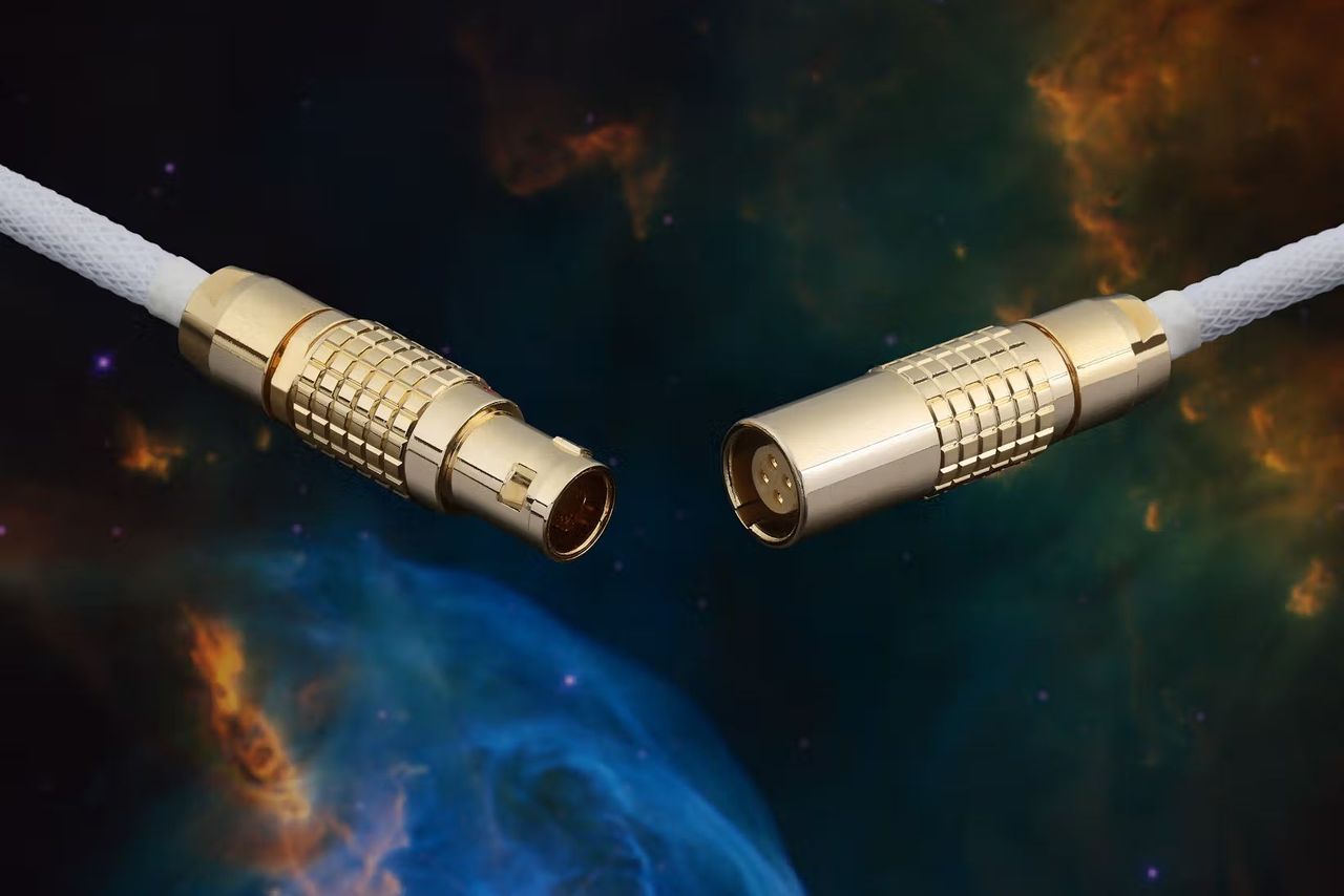 Shots of the keyboard, keys, cable, and deskmat included in the Drop x Starfield collab