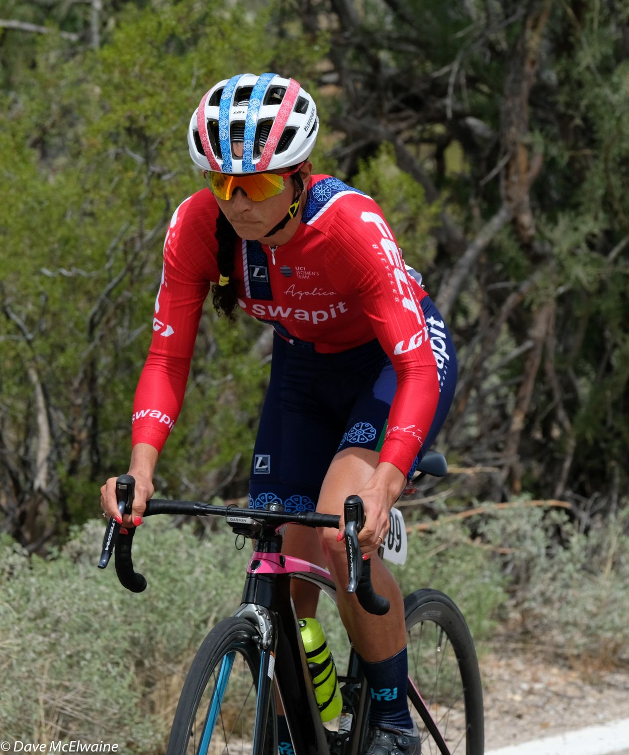 Paola Munoz (Swapit Agolico) riding a flat section of the time trial