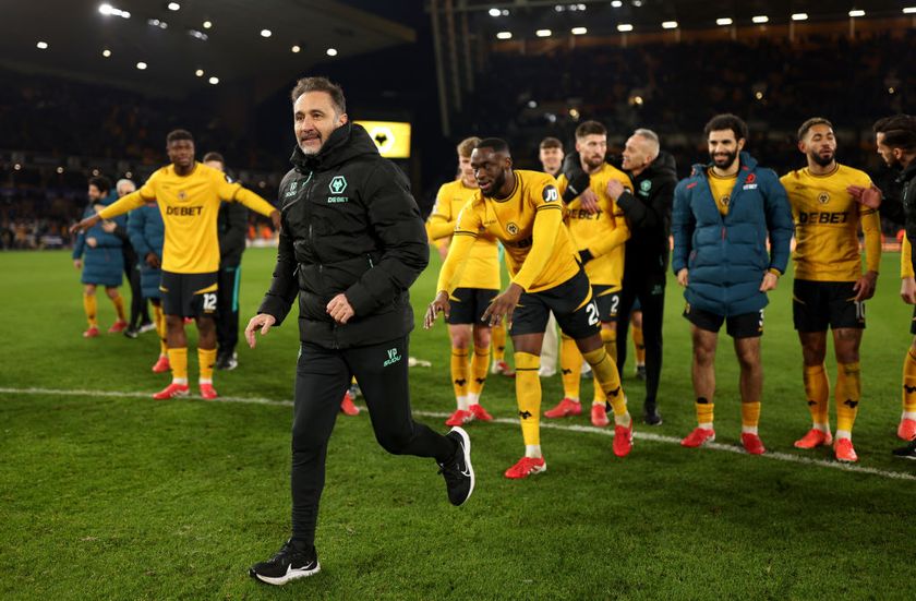  Vitor Pereira, Manager of Wolverhampton Wanderers, celebrates following the team&#039;s victory during the Premier League match between Wolverhampton Wanderers FC and Aston Villa FC at Molineux on February 01, 2025 in Wolverhampton, England