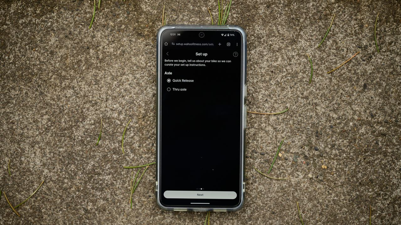 Wahoo Kickr Core Zwift One app screen with thru axle guide