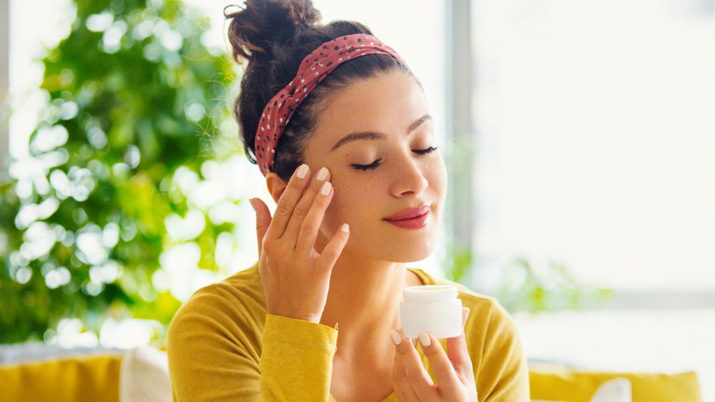 Hyaluronic acid versus glycolic acid what’s the difference? My