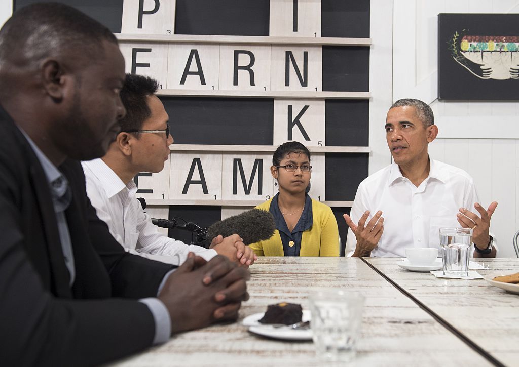 President Obama meets with a soon-to-be U.S. refugee from Myanmar