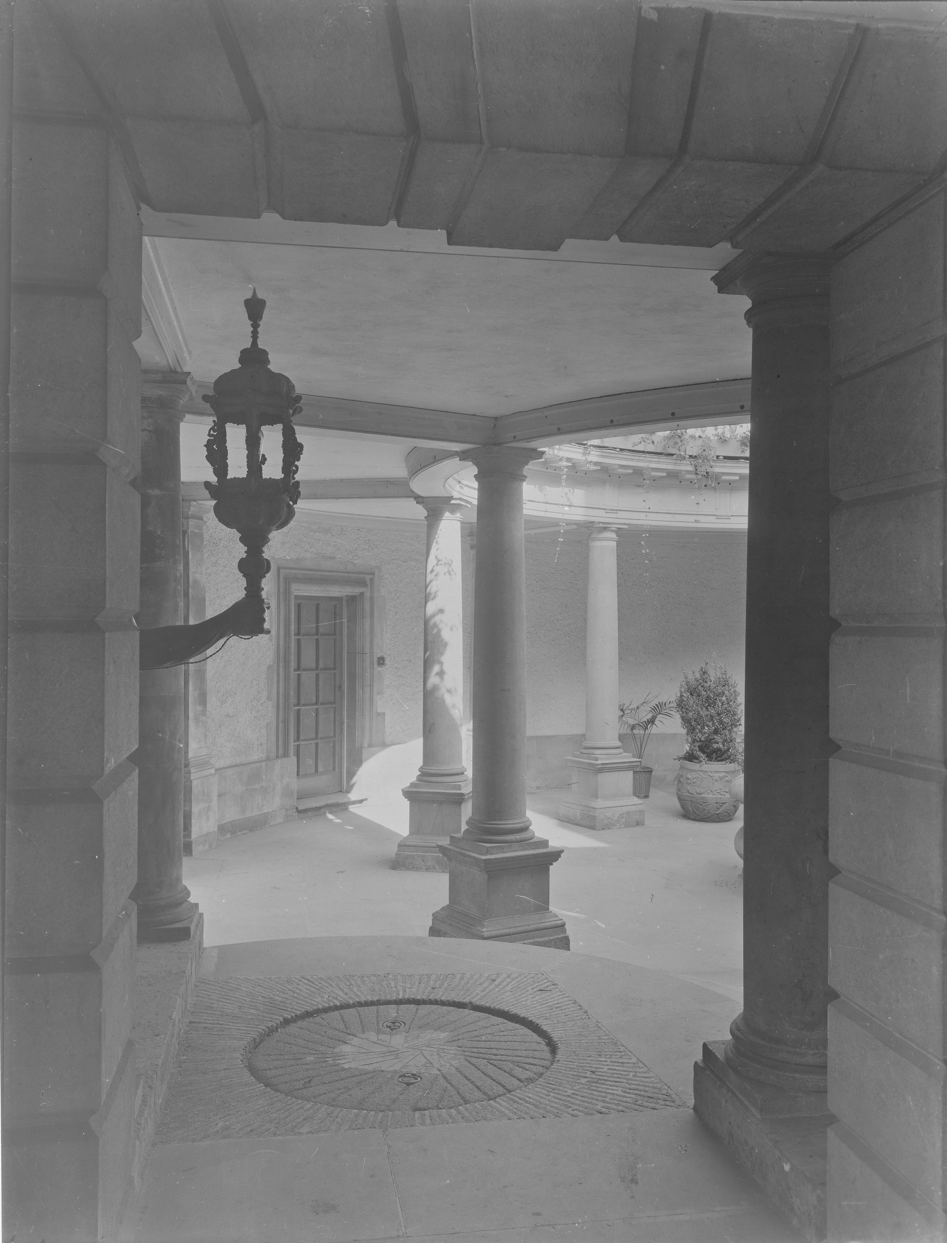 Papillon Hall