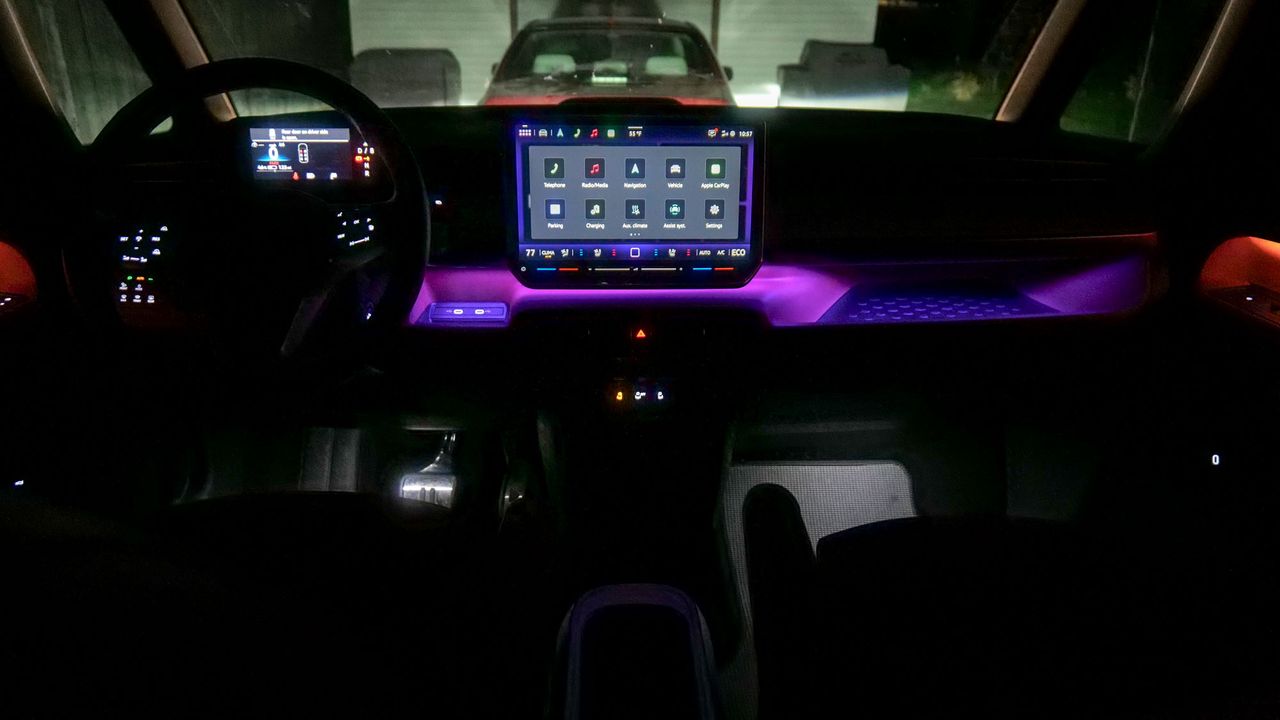 2025 Volkswagen ID. Buzz Pro S Plus 4MOTION test drive.