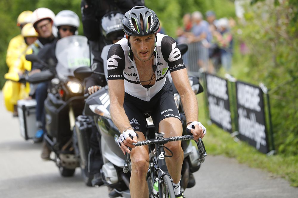 Stephen Cummings (Dimension Data) on his way to winning stage 7