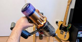 a photos of the Dyson V12 Detect Slim body