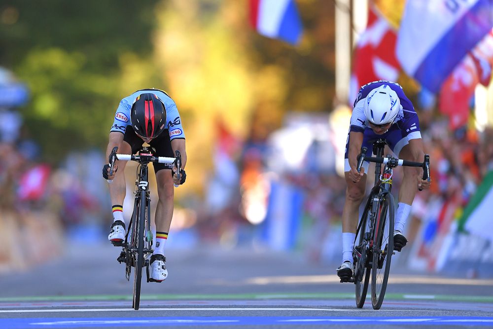 Bjorg Lambrecht (Bel) beats Jaakko Hanninen (Fin) for second place at the 2018 U23 worlds road race