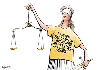 Political Cartoon U.S. Eric Garner Blind Justice T-Shirt
