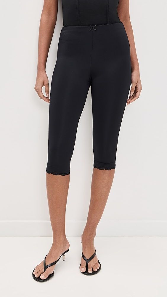 Nia Timothee Capris