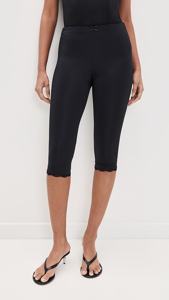 Nia Timothee Capris