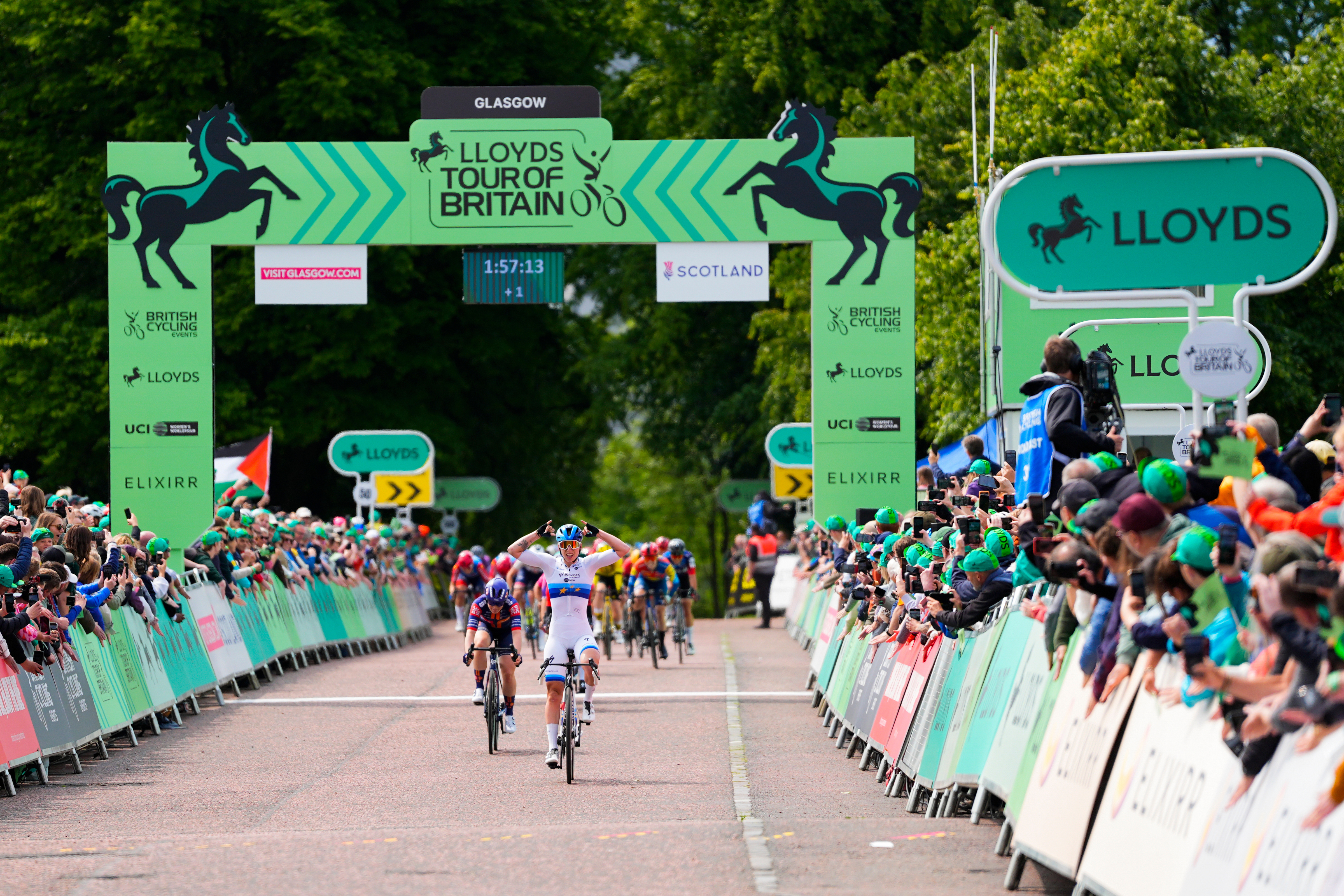 Lorena Wiebes wins stage four of the Tour of Britain Women 2026