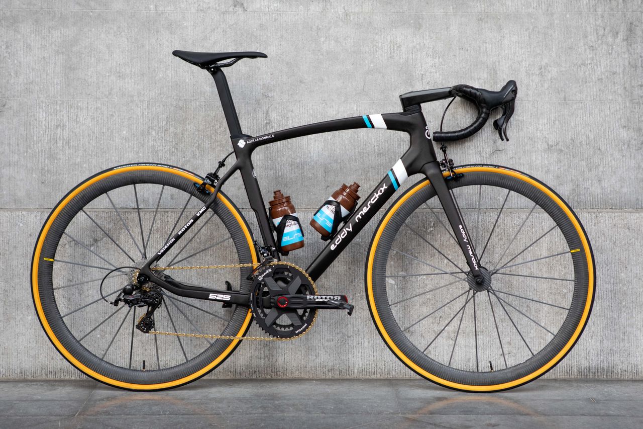 The AG2R La Mondiale EM525 bike