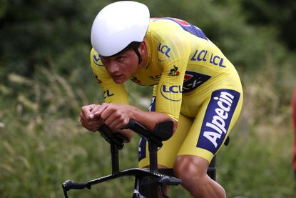 Mathieu van der Poel keeps yellow