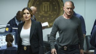 Benson and Stabler on the job in SVU's crossover with OC