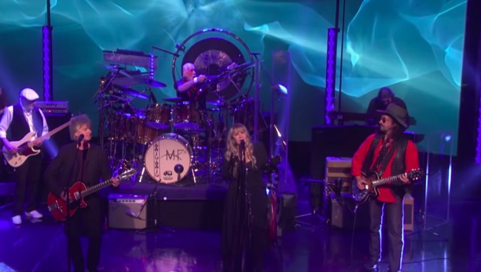 Fleetwood Mac Debut New Lineup with Two-Song Performance on 'Ellen ...