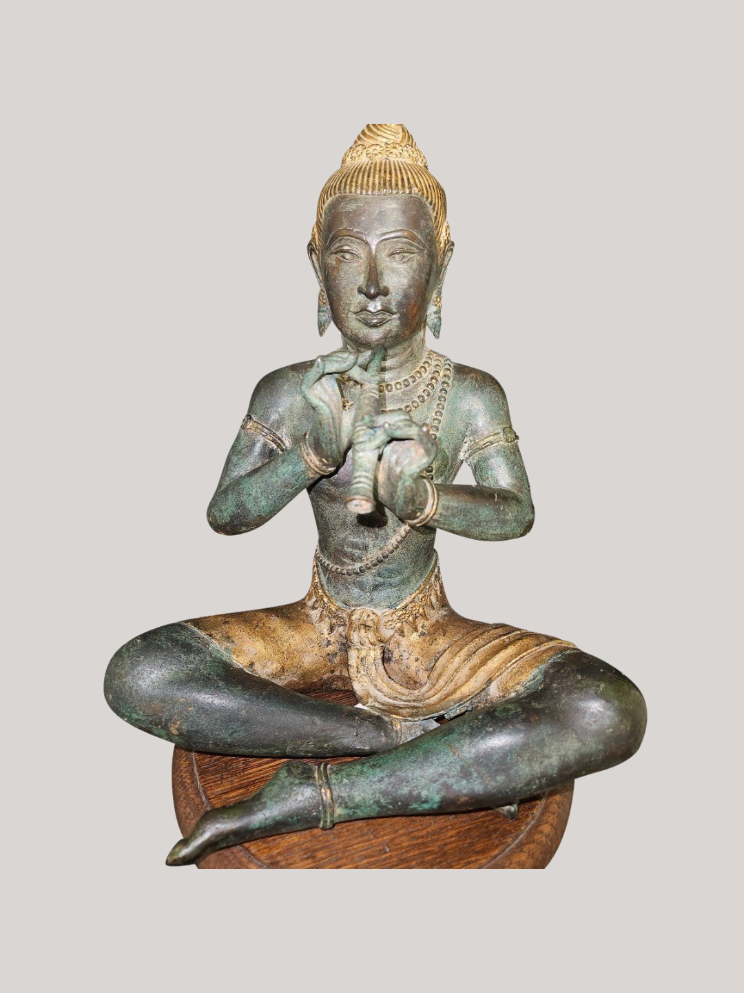 Antikeo, Statuette of Buddha Playing the Flute - Bronze - Early 20th Century
