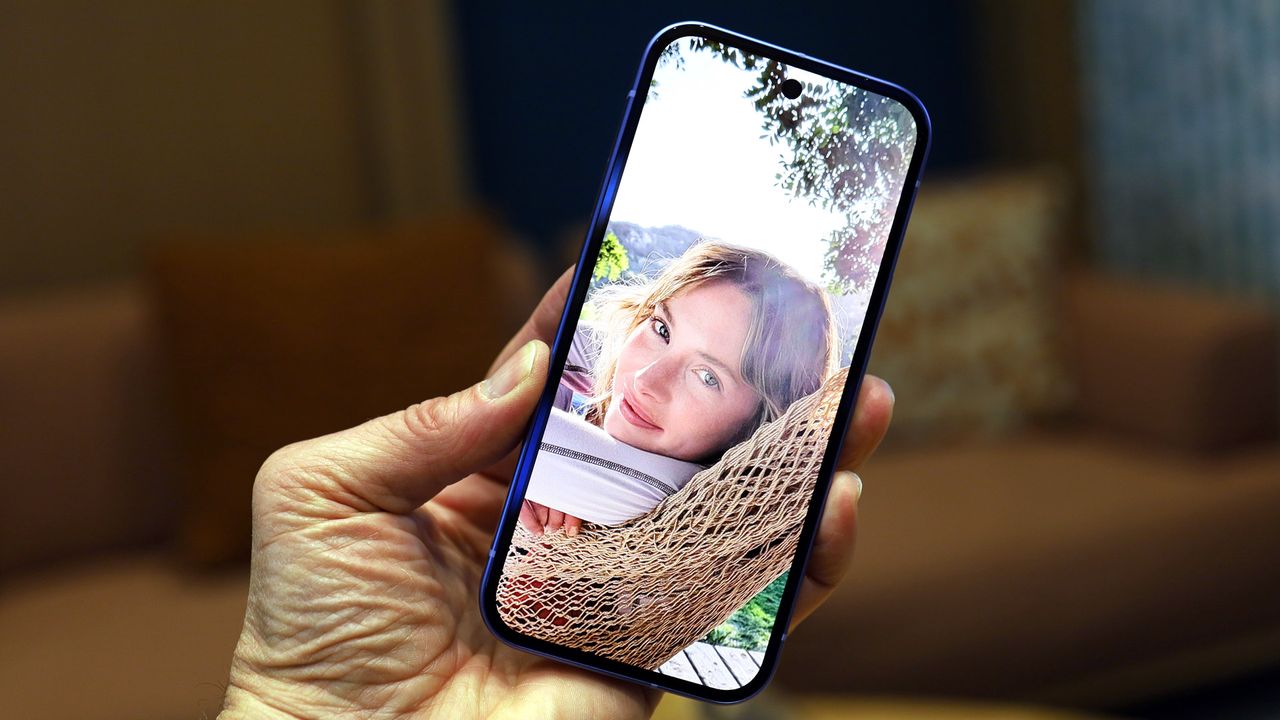 Google Pixel 10a FIRST LOOK
