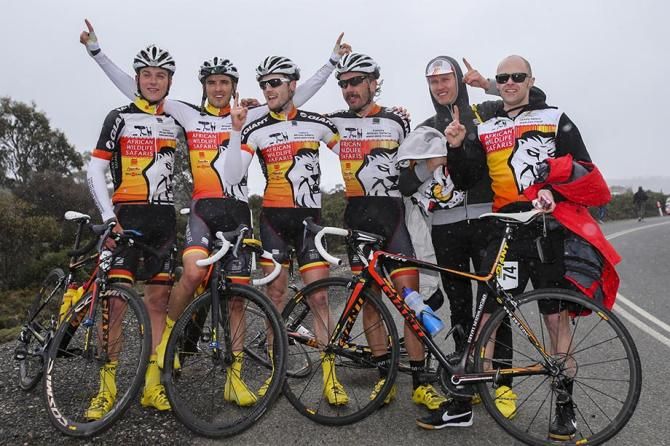 Certainly no safari for Gillett (African Wildlife Safaris) and his teammates as the snow begins to fall
