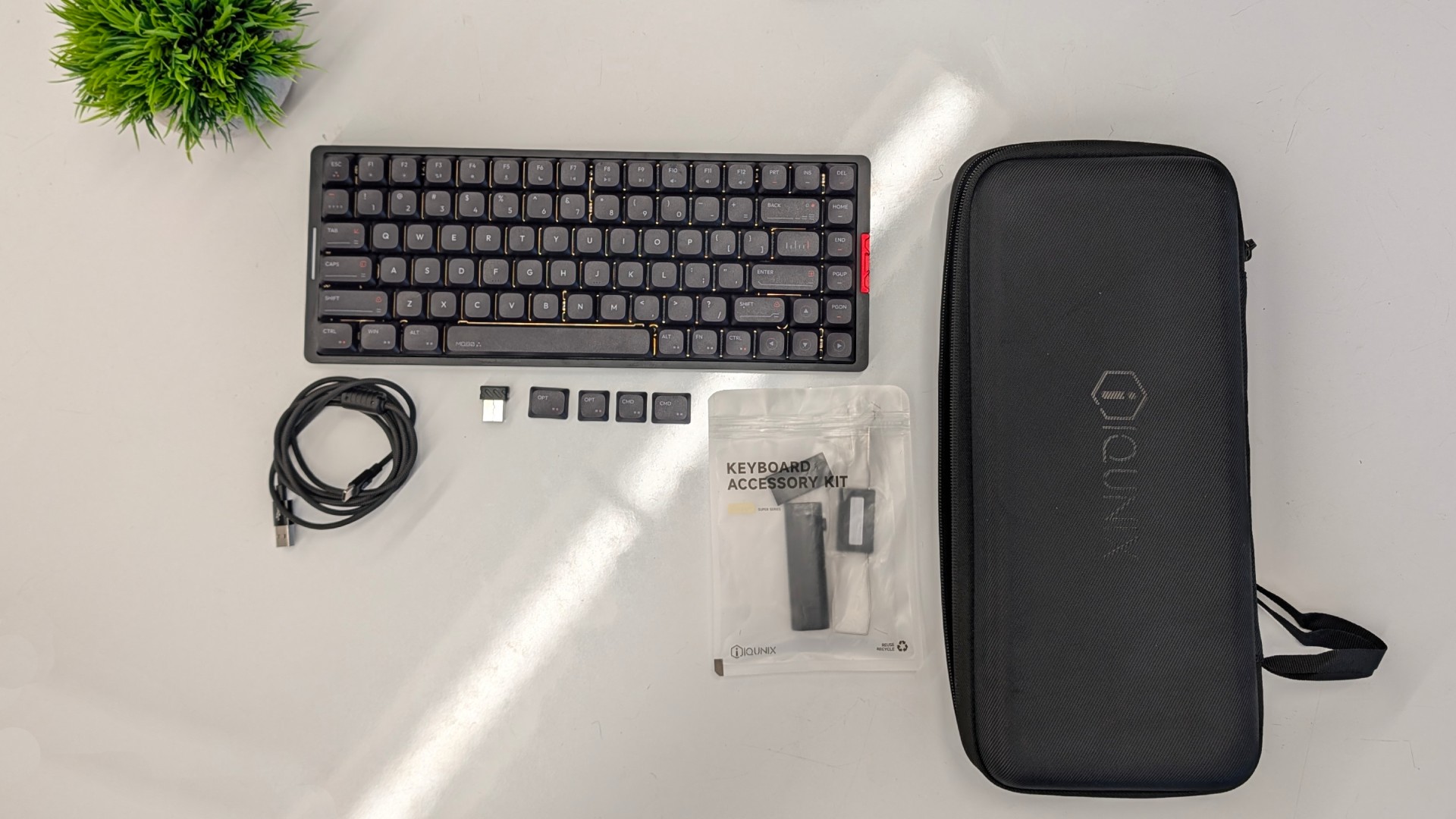 IQUNIX MQ80