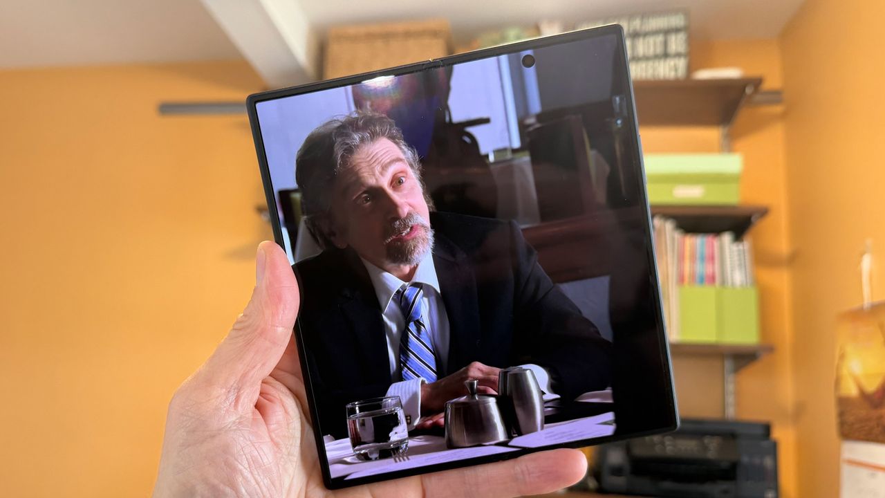 Samsung Galaxy Z Fold 8 Ultra REVIEW