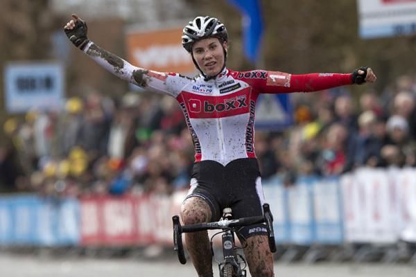 Sanne Cant wins the women's 'cross championship in Belgium