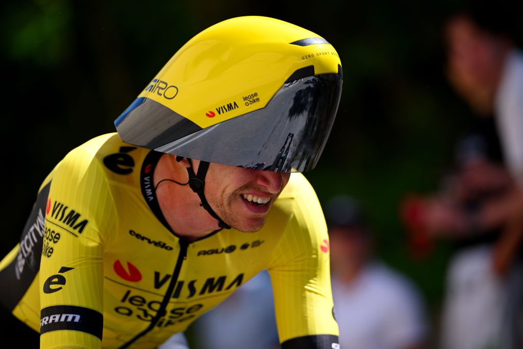 PERUGIA ITALY MAY 10 Edoardo Affini of Italy and Team Visma Lease a Bike sprints during the 107th Giro dItalia 2024 Stage 7 a 406km individual time trial stage from Foligno to Perugia 472m UCIWT on May 10 2024 in Perugia Italy Photo by Dario BelingheriGetty Images
