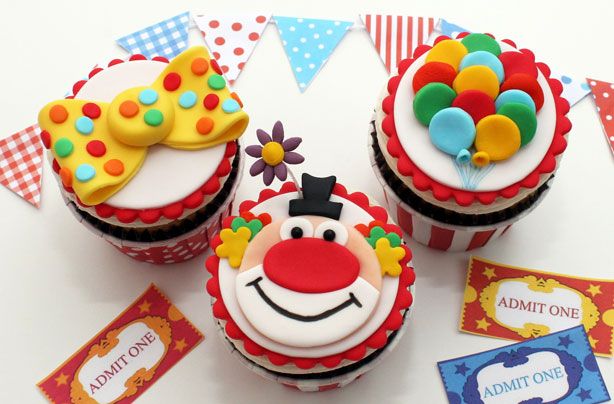 Clown cupcakes