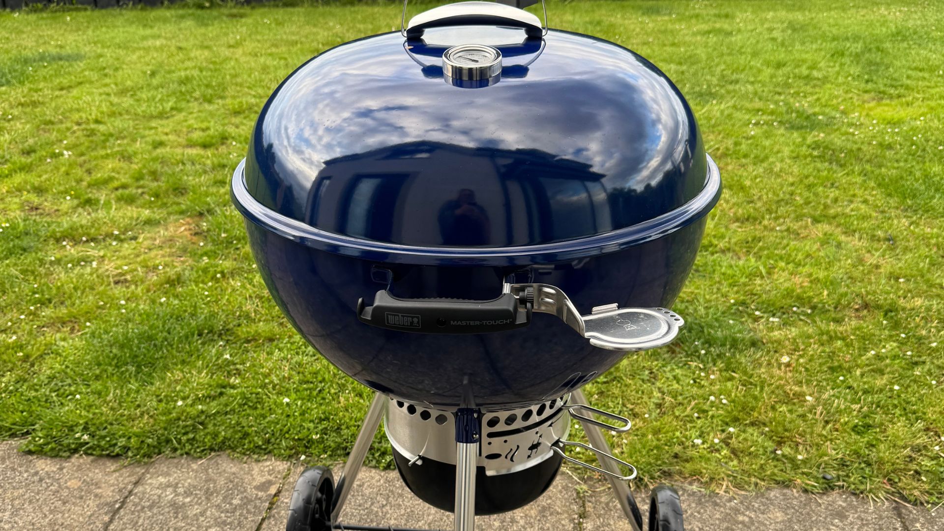 Weber Master-Touch GBS C-5750 Charcoal Barbecue