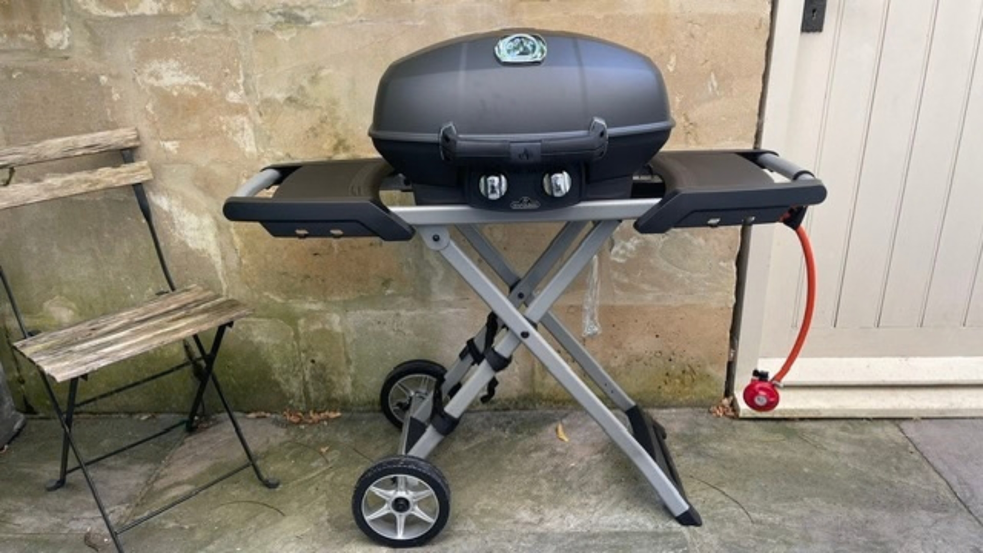Napoleon TravelQ PRO285X Portable Propane Gas Grill being tested