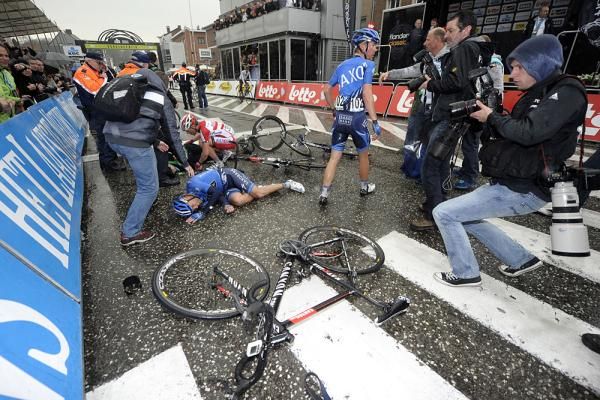 A crash after the finish line went into the line of photographers