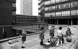 Tony Ray-Jones, Pepys Estate, Deptford, London: children playing on a raised walkway, 1970. Credit: Tony Ray-Jones / RIBA Collections