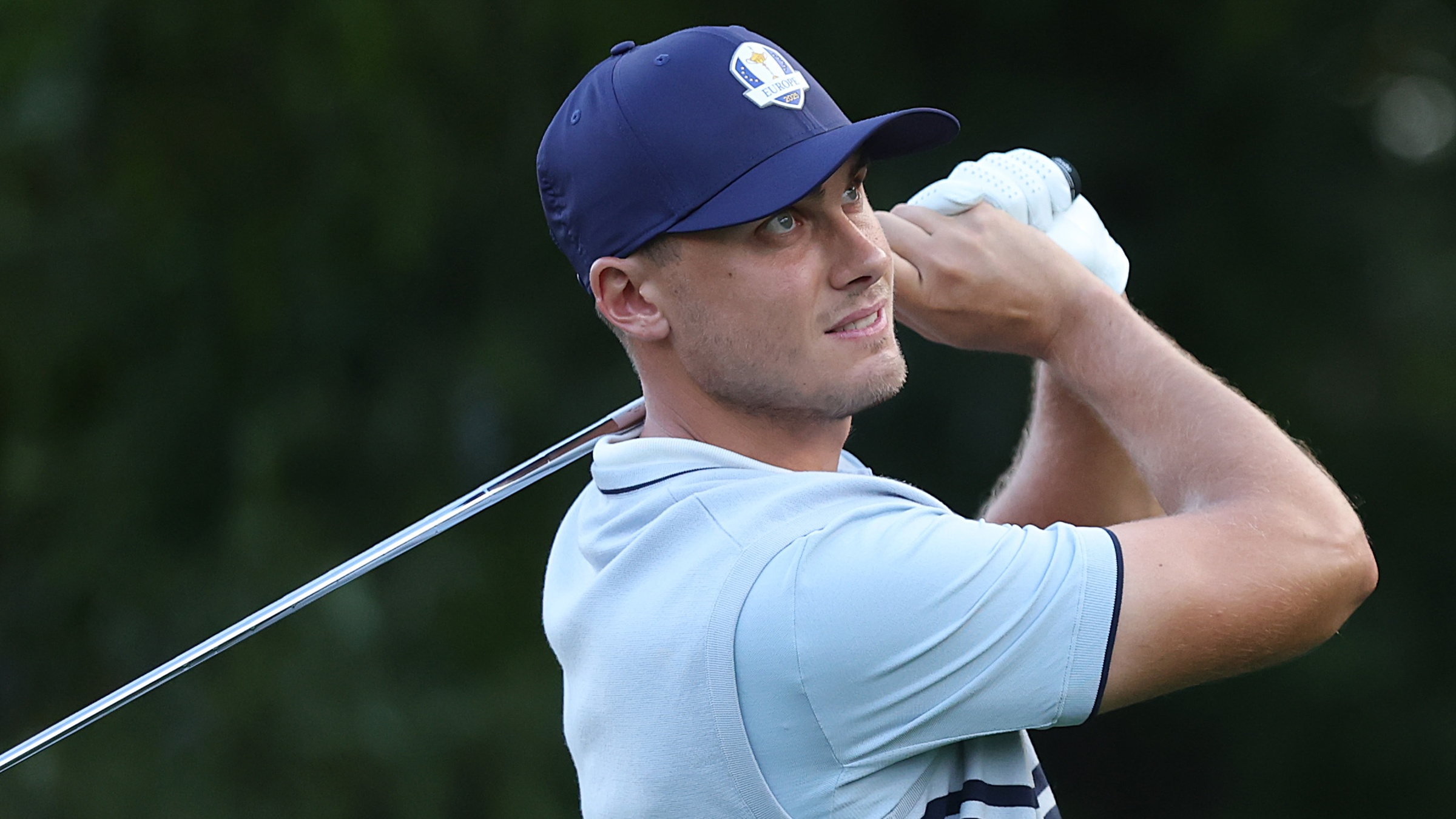 Ludvig Aberg of Team Europe plays his shot from the third tee during the Friday morning foursomes matches of the 2025 Ryder Cup at Black Course at Bethpage State Park Golf Course on September 26, 2025 in Farmingdale, New York.