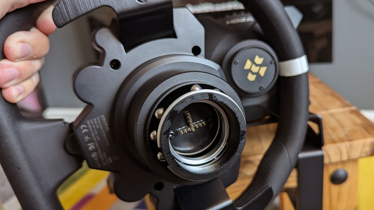 MOZA R3 Racing Wheel and Pedals