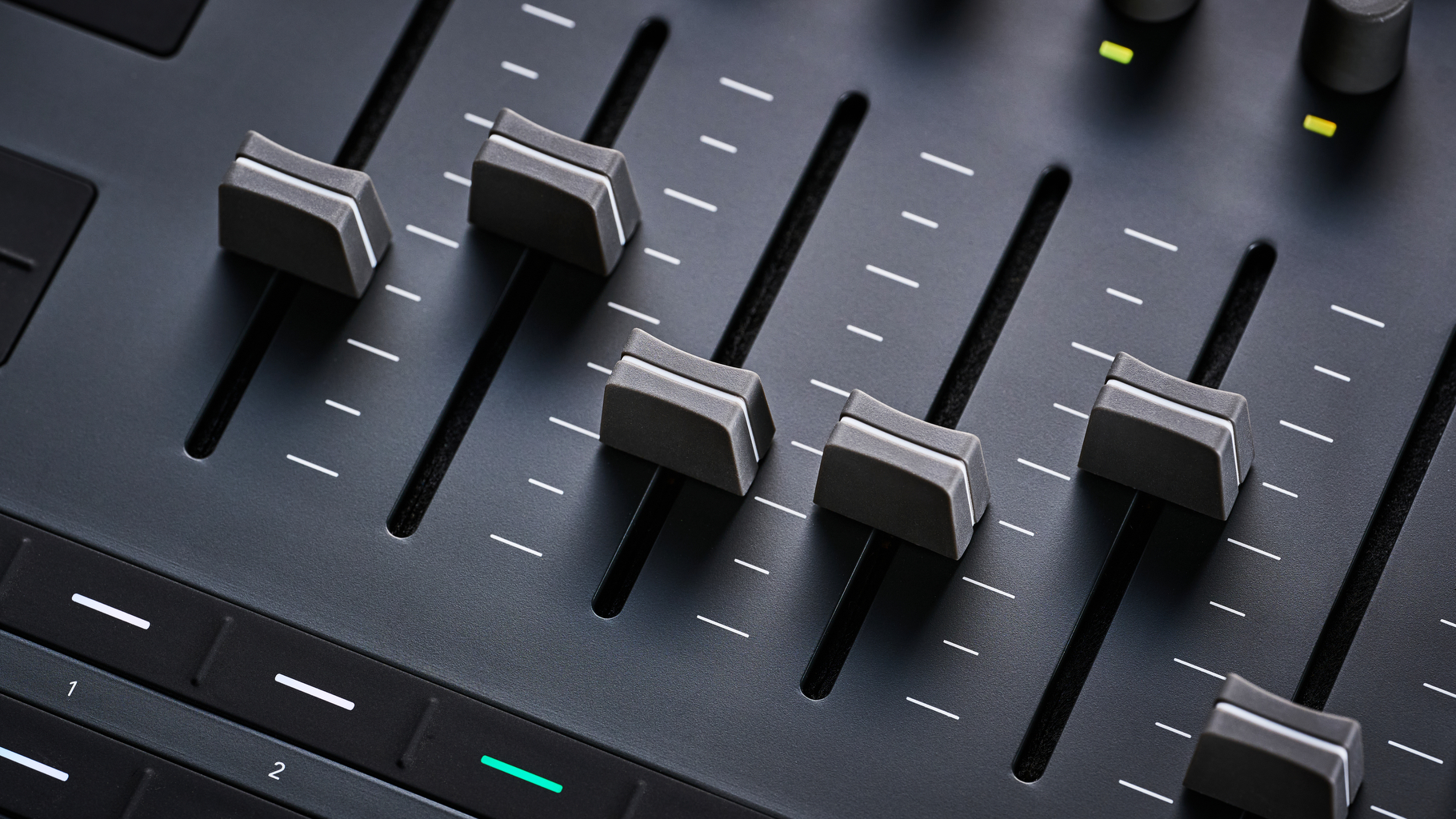 Novation Launch Control Mk3