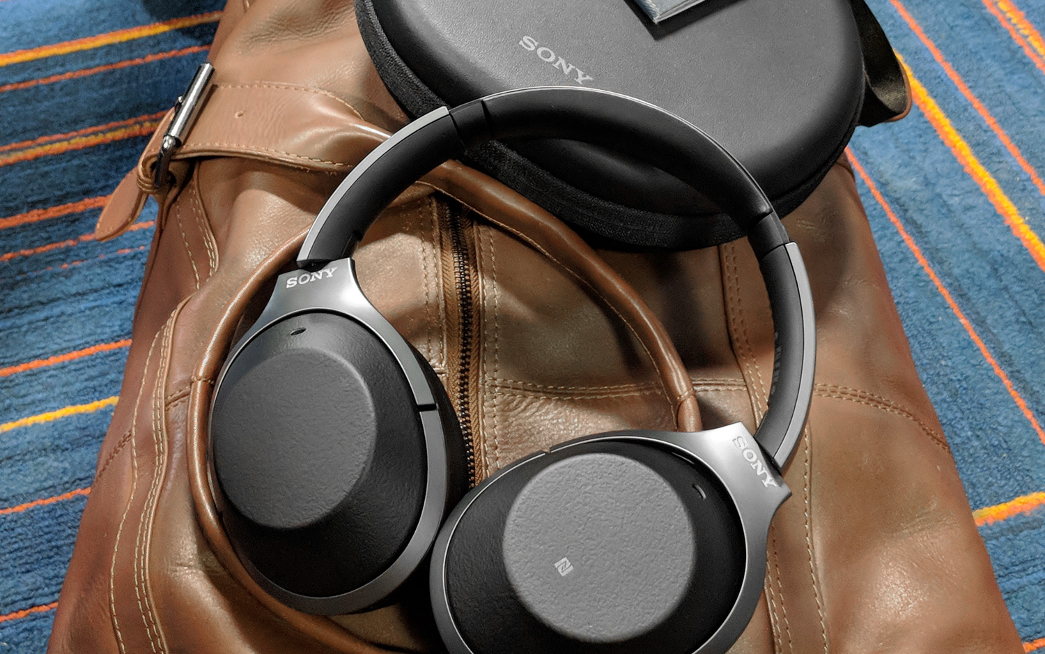 læder Oversætte Takt Sony WH-1000xM2 Headphones Review: A Killer Bose Alternative | Tom's Guide