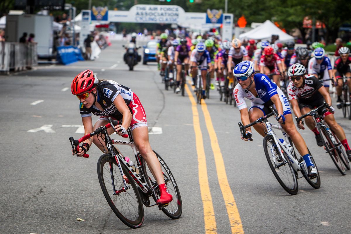 Lindsay Bayer (Pepper Palace) attacks at the front