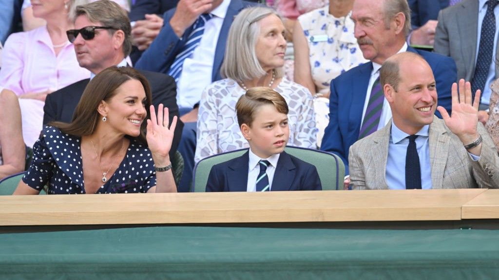 Prince William Could Abdicate Some Day in Favor of Prince George ...