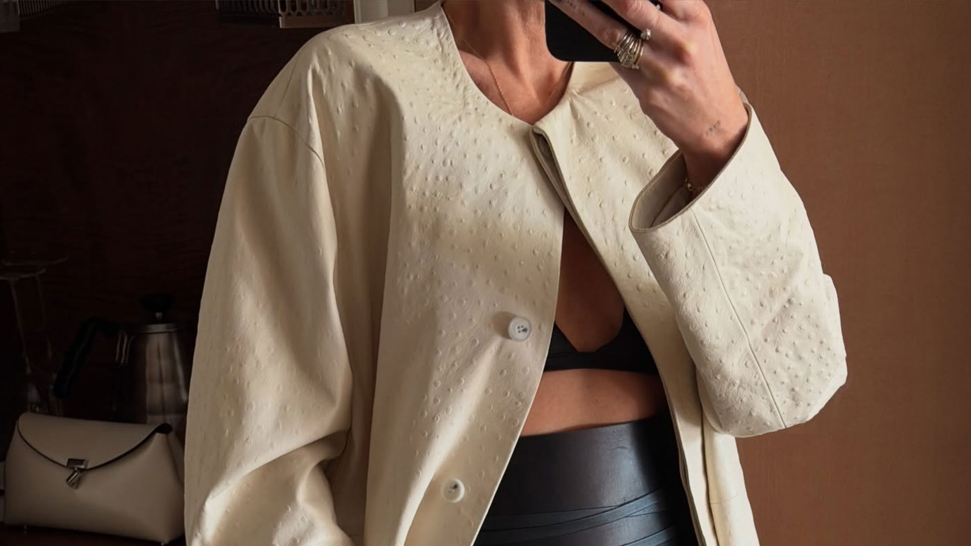 @hannahlewisstylist closeup selfie in loulou de saison cream ostrichg leather coat 