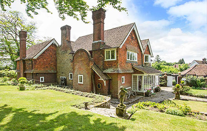 Edwin Lutyens&#039; first commission: The Corner House in Thursley