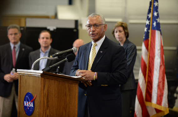 NASA Administrator Visits JSC