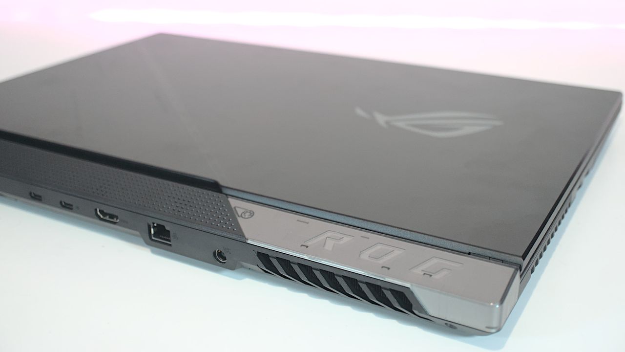 ASUS ROG Strix Scar 17 SE