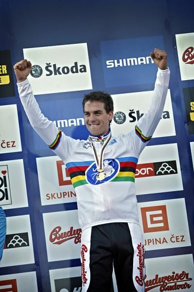 Zdenek Stybar with rainbow band glory