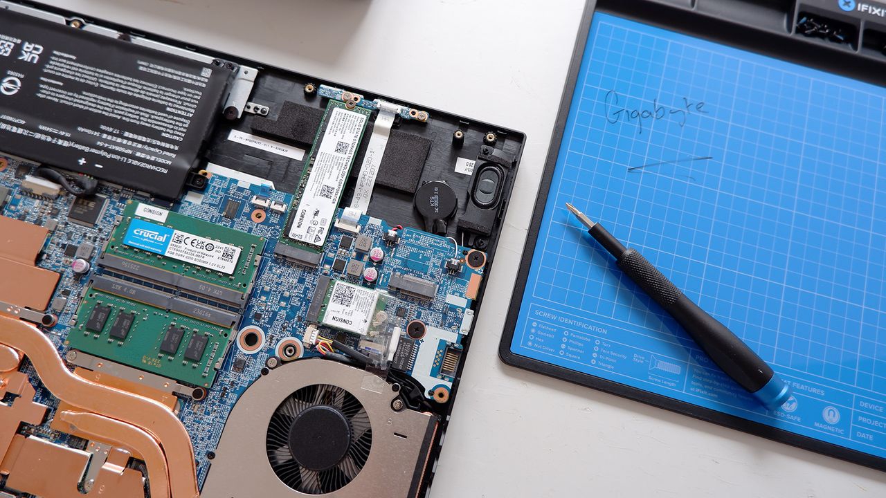 Gigabyte G5 (2023) gaming laptop on a white desk