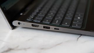 Dell Inspiron 15 7506 2-in-1 Black Edition