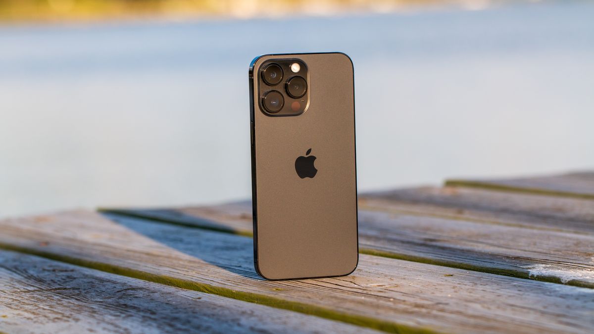 iphone 14 pro max android version review